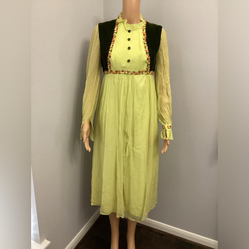 Vintage 60s  dress *flaws*